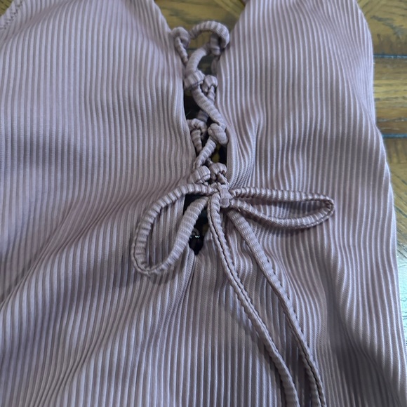 CUPSHE Solid Color V Neck Lace Up One Piece Swimsuit Size XS - Picture 6 of 10